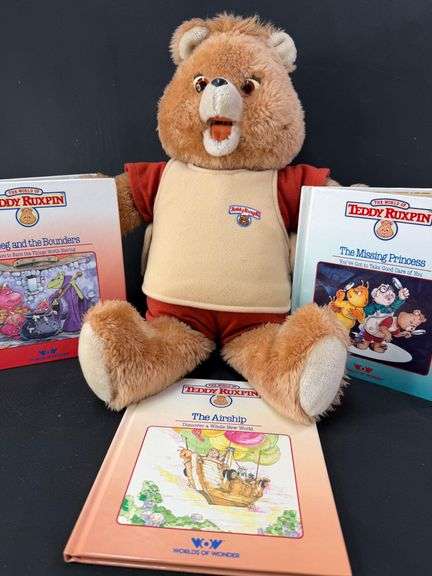 Worlds of Wonder Teddy Ruxpin and Storybook Collection image