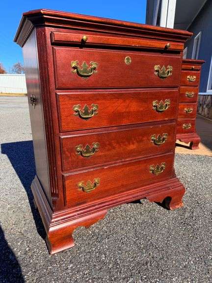 Kincaid Solid 4-Drawer Chest image