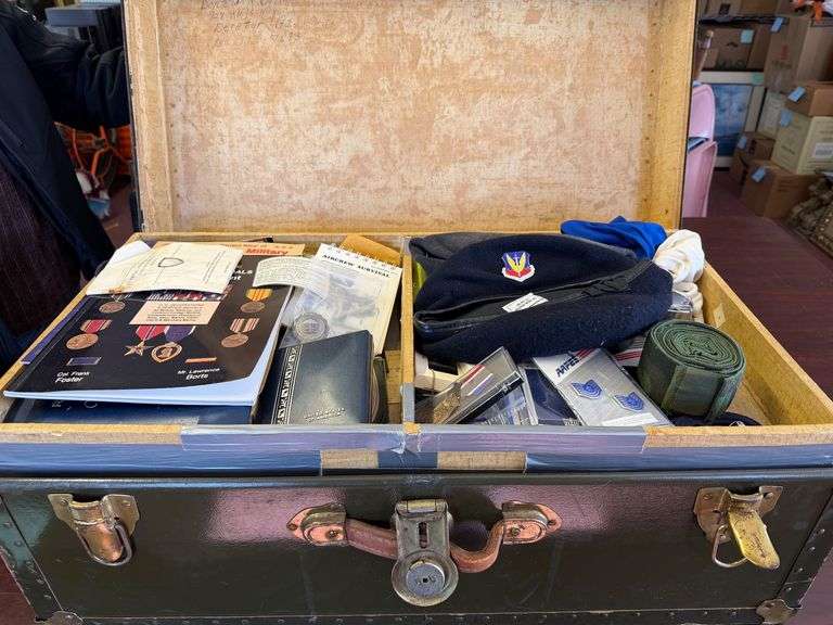 Military Memorabilia Medals, Uniforms, and Ephemera Trunk Load image