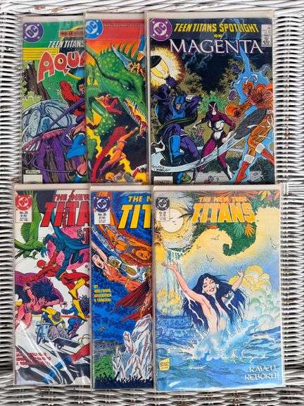DC New Teen Titans Comic Book Lot image