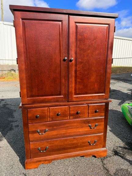 Vaughan Bassett Armoire: Where Storage Meets Stately image