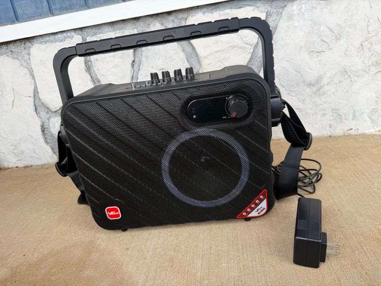 VeGue VS-0650 Portable Active Speaker with Charger image