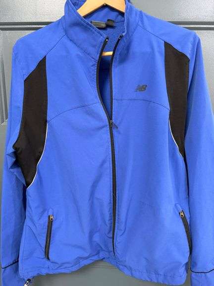 New Balance XL Women's Full Zip Jacket - Blue and Black image