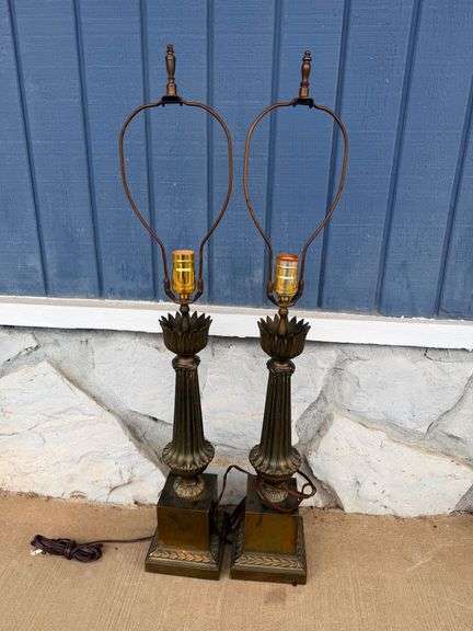Pair of Vintage Style Bronze Tone Lamps image