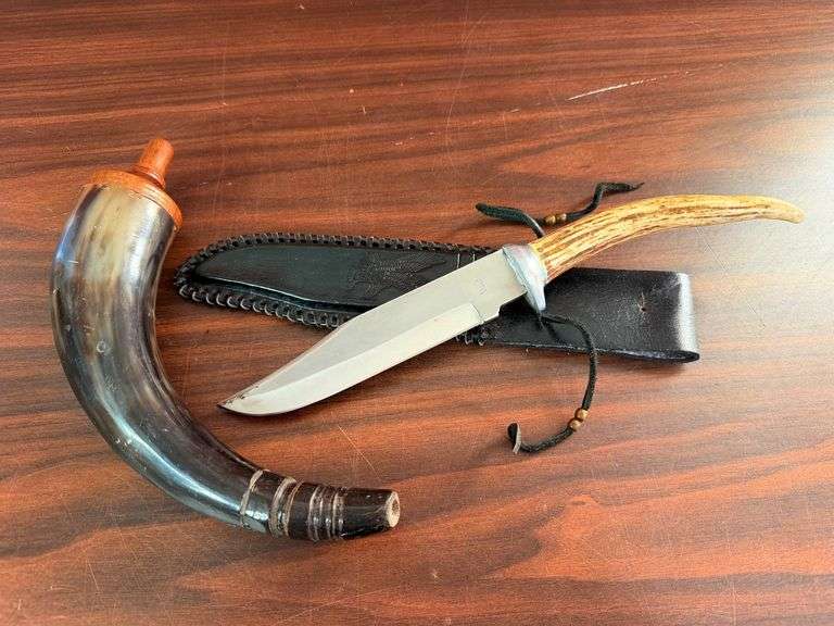 Horn Powder Flask with Surgical Steel Knife image