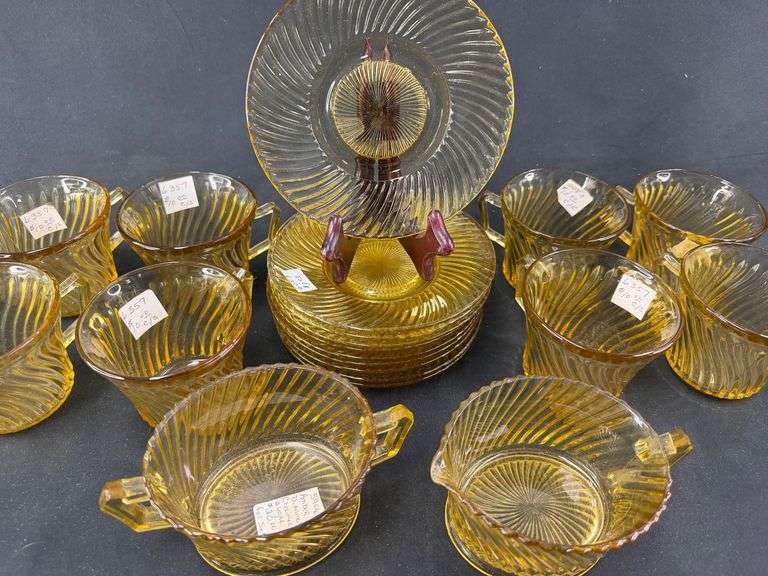 Federal Diana Amber Glass Coffee Set - Perfect for a Retro Brew! image