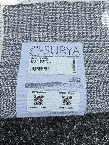 Surya 'LA CASA' Rug - 7'10" x 10'2"