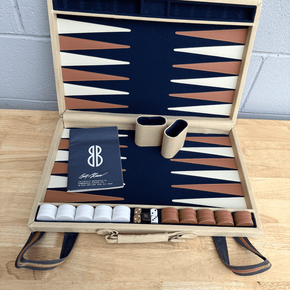 Backgammon Game Set in Carrying Case image