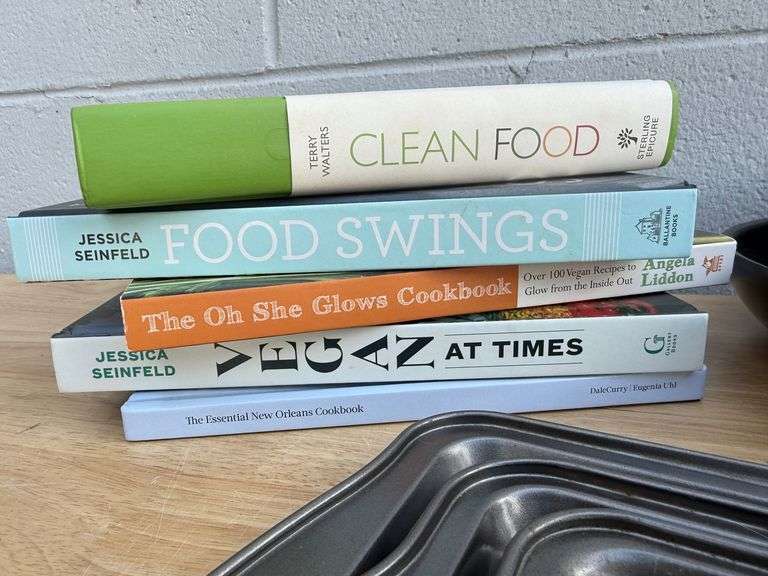 Cookbook Bundle, Baking Sheets, and Skillet Set