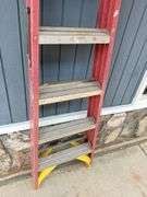 Werner 6 ft Fiberglass Stepladder