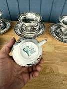 Johnson Bros Friendly Village 5-Piece Place Settings (Set of 4)