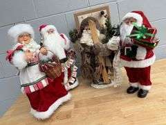 Collection of Santa Claus & Mrs. Claus Figures