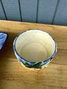 Tropical Inspired Home Decor: Dishes, Spreader, and Pineapple Lamp