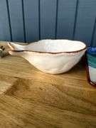 Tropical Inspired Home Decor: Dishes, Spreader, and Pineapple Lamp