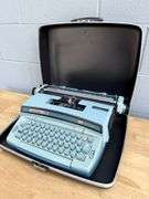 SCM Smith Corona Coronet Super 12 Electric Typewriter with Case