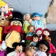 Large Mixed Lot of Dolls & Plush Toys