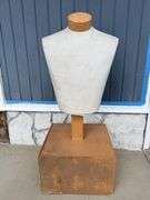 Freestanding Dress Form Mannequin