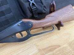 Daisy BB Gun with Cable Lock and Carrying Case