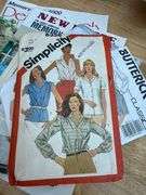 Singer Ultralock Serger Sewing Machine with Accessories and Sewing Patterns