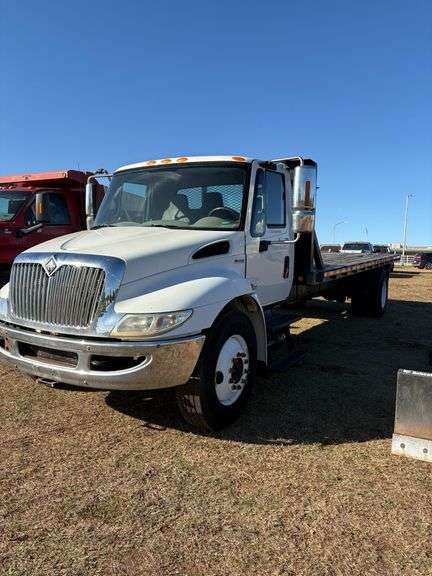 2009 International Harvester Dura Star Flatbed