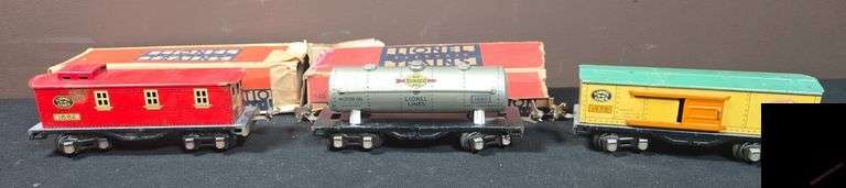 Prewar Lionel Set of Three Cars