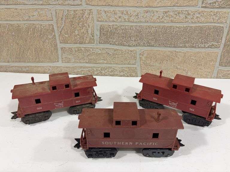 3 - Marx Rolling Stock Cabooses; (2) Allstate #564, Southern Pacific image