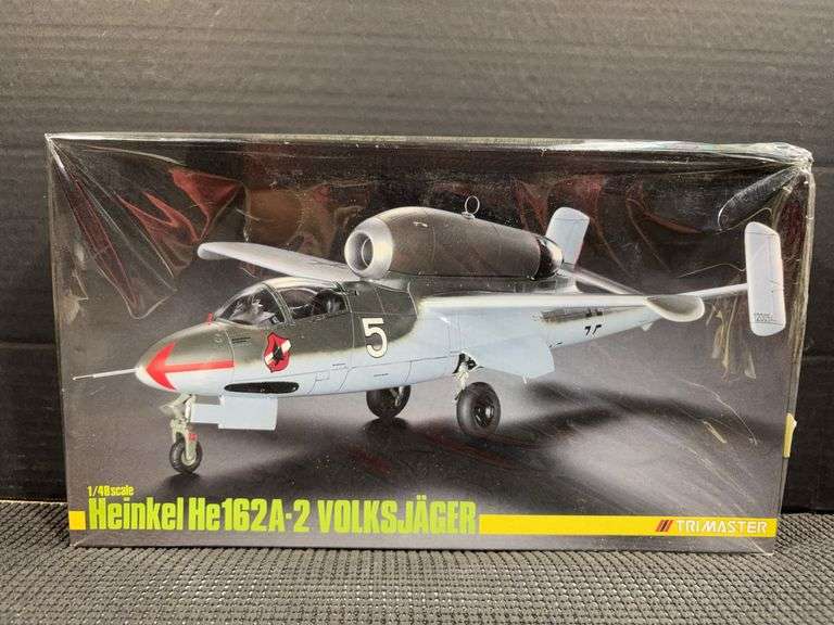 Trimaster Heinkel He162A-2 Volksjager 1/48 Model Kit image