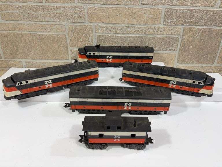 5 - Marx Rolling Stock; New Haven Set NH #2002, (2) Powered A Unit Locomotives, Non-Powered A  Unit, Non-Powered B Unit, Caboose image