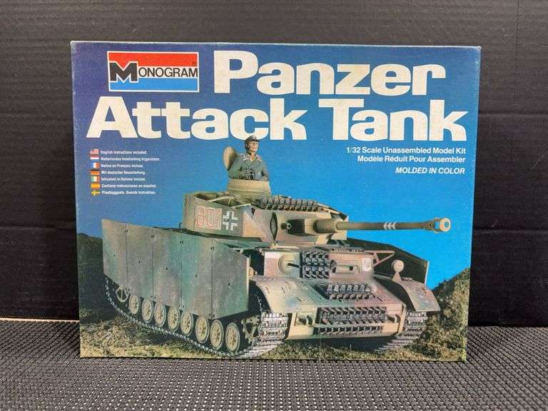 Monogram Panzer Attack Tank 6503 1/32 Scale image