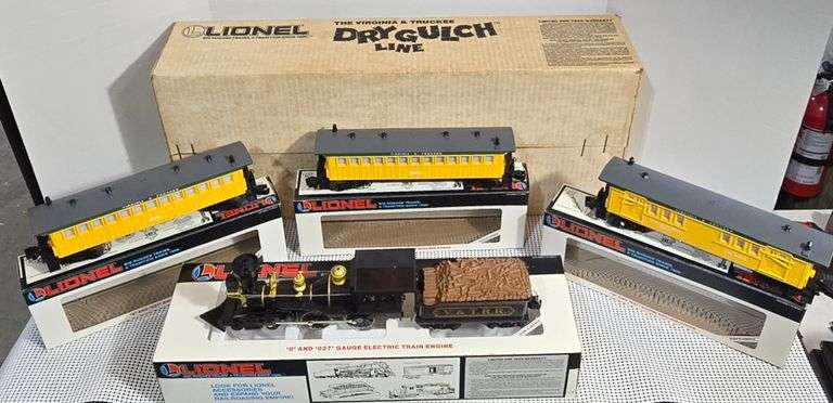 Lionel Virginia & Trucker Dry Gulch Line Set image