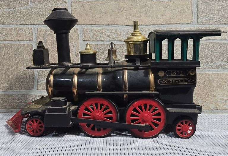 Jim Beam 1872 "Grant" Locomotive Decanter image