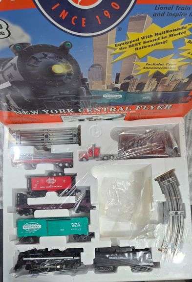 Lionel New York Central Flyer Set, 6-21990 in box image