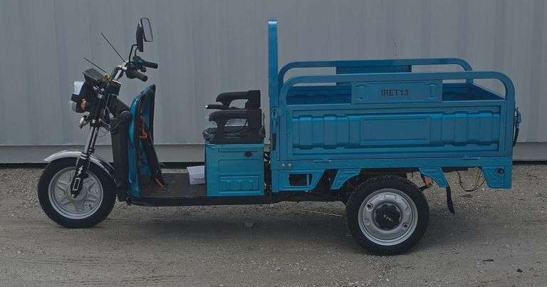 SD Lanch IRET13 Electric Tricycle with dump bed image