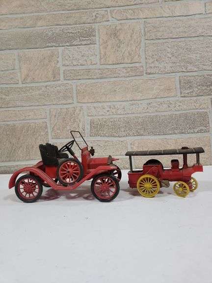 2 old toy cars image