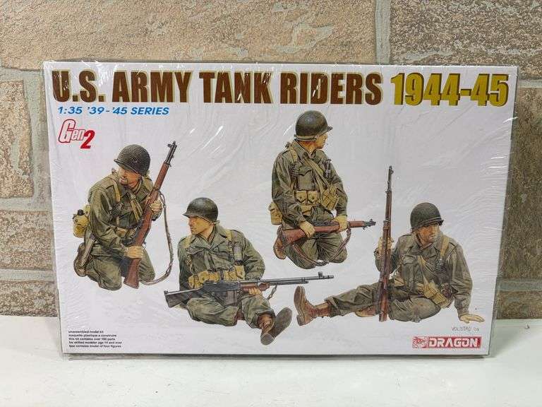 Dragon U.S. Army Tank Riders 1944-45 1:35 Scale Model Kit image