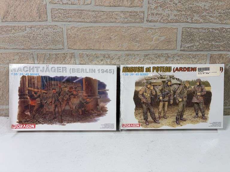 Dragon 1:35 Scale Model Kit Lot image