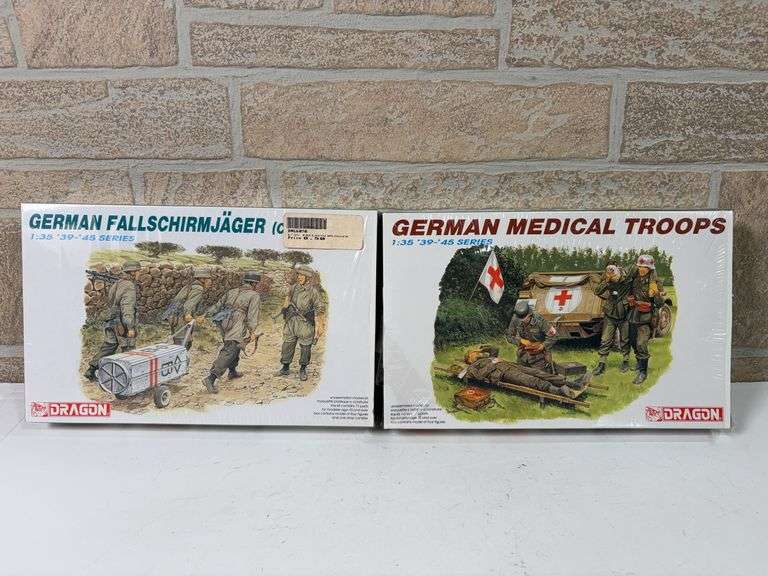 Dragon 1:35 German Fallschirmjager & Medical Troops Model Kits image