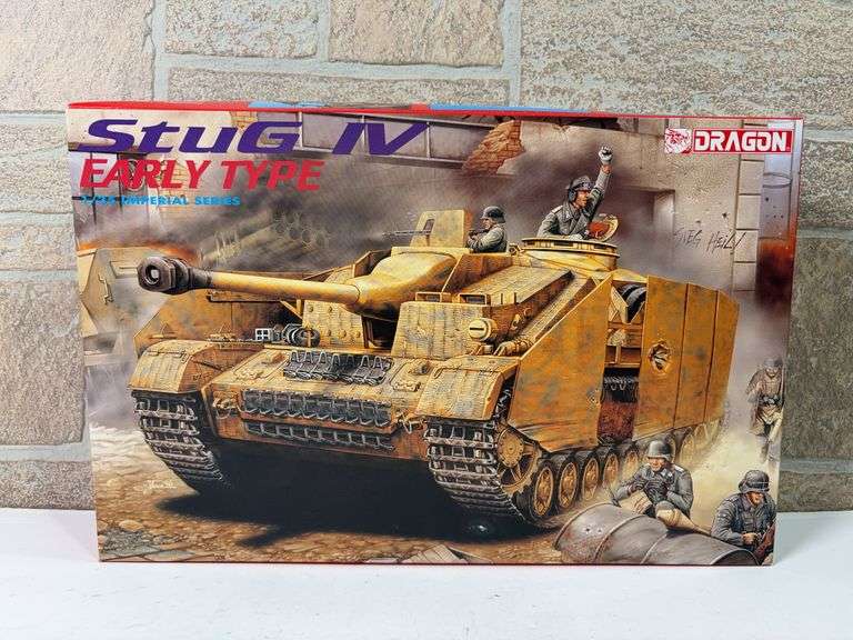 Dragon Stug IV Early Type 1/35 Scale Model Kit image