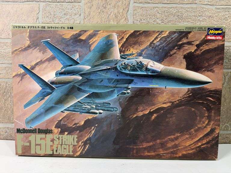 Hasegawa McDonnell Douglas F-15E Strike Eagle 1:48 Model Kit image