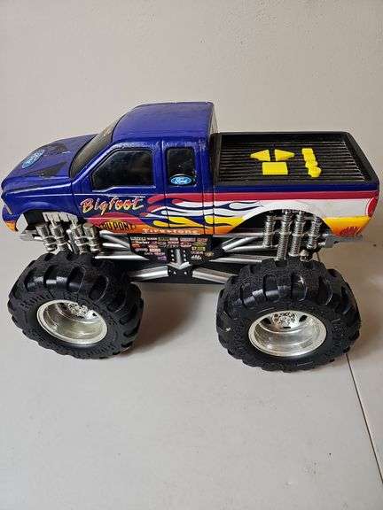 Ford Bigfoot Monster Truck Toy