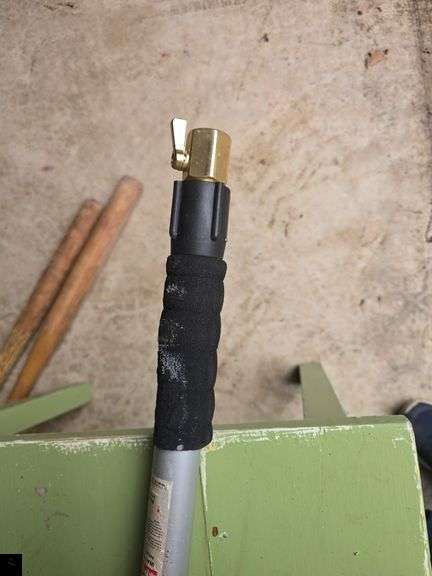 Extendable Gutter cleaning hose attachment