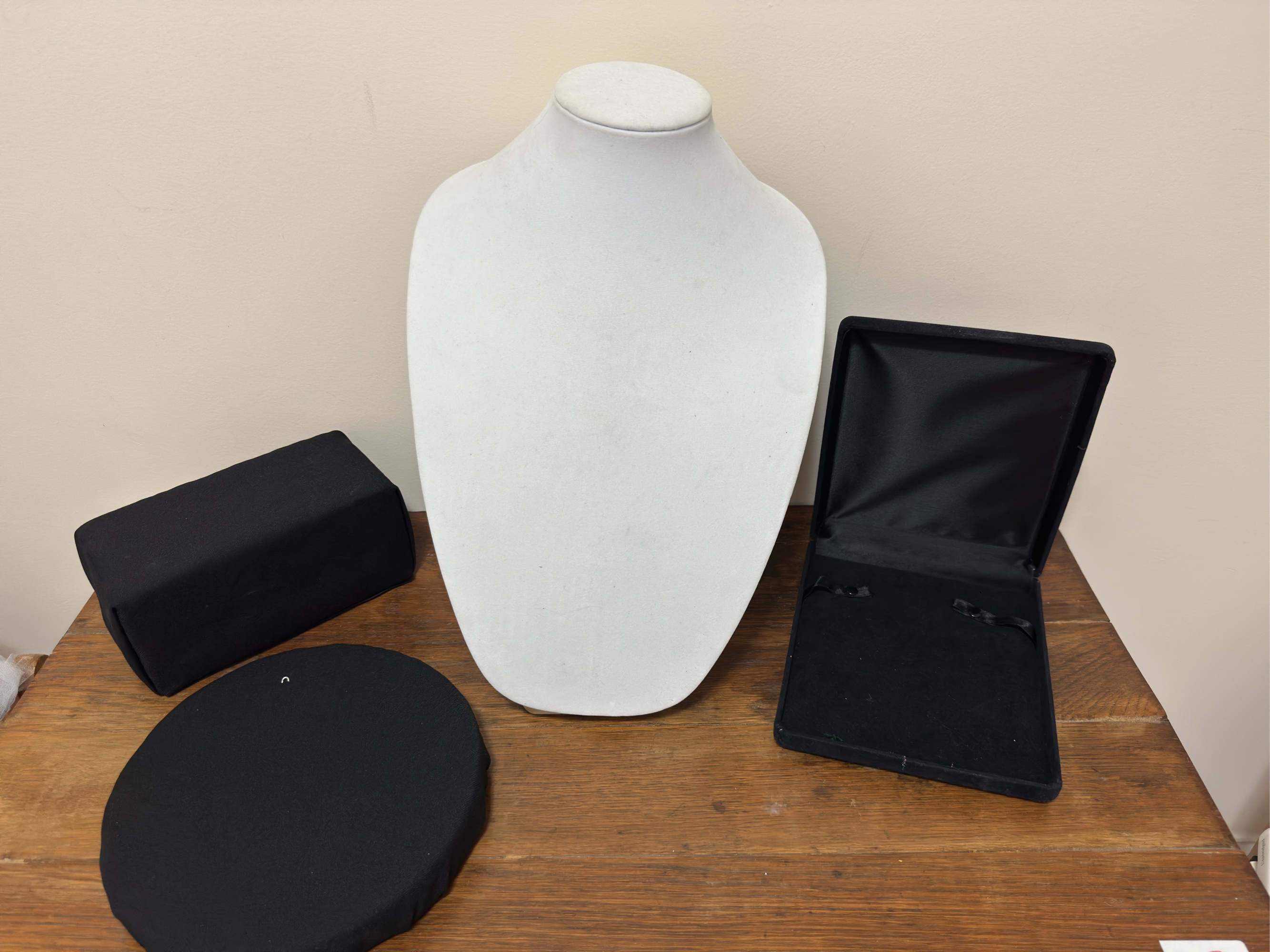 Lot image 1