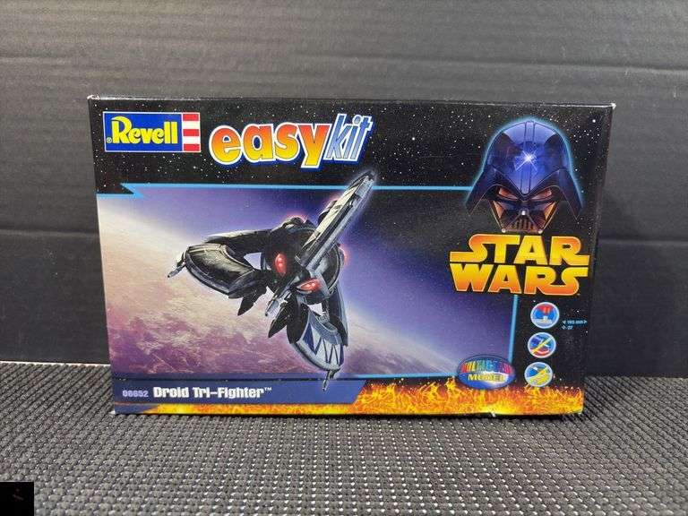 Revell Easy Kit Star Wars Droid Tri-Fighter Model Kit #06652 NIB image