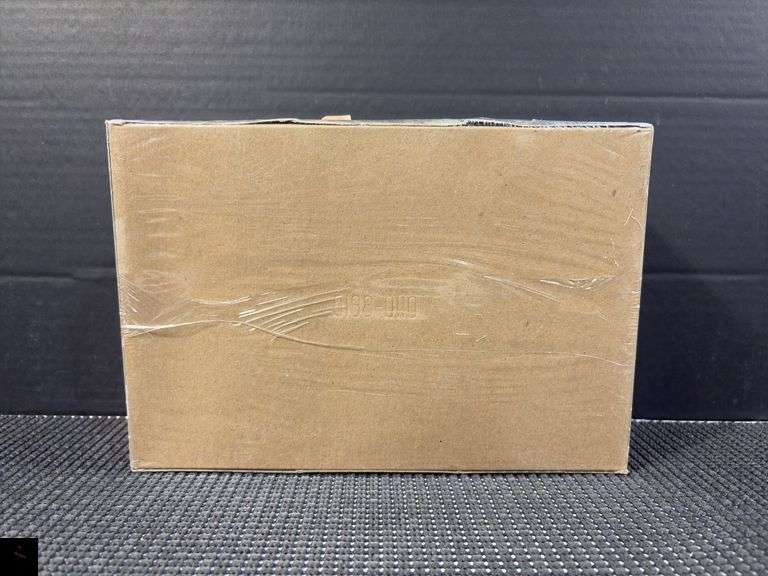 Monogram Shelby Cobra 427 S/C 1:24 Scale Model Kit #2764 - Factory Sealed