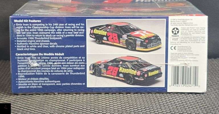 Monogram Havoline Thunderbird #28 Ernie Irvan Model Kit