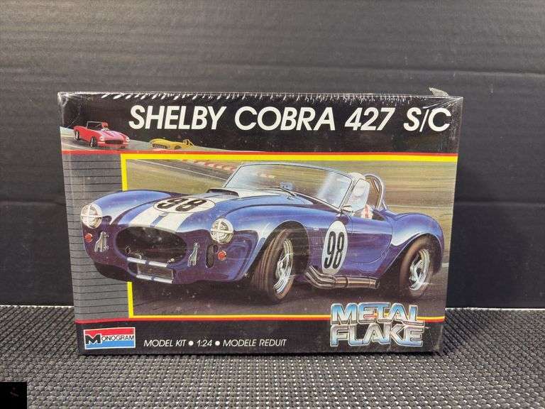 Monogram Shelby Cobra 427 S/C 1:24 Scale Model Kit #2764 - Factory Sealed
