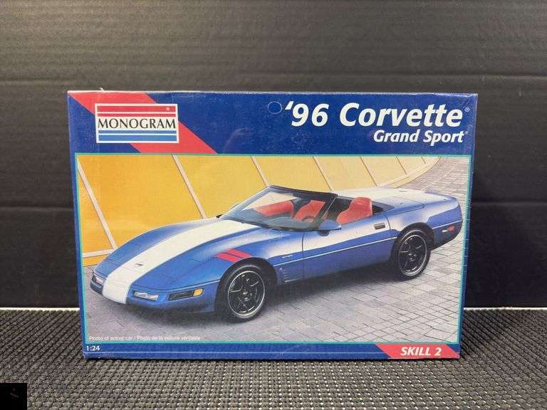 Monogram '96 Corvette Grand Sport 1/24 Scale Model Kit #2452