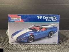 Monogram '96 Corvette Grand Sport 1/24 Scale Model Kit #2452