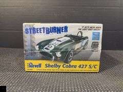 Revell Streetburner Shelby Cobra 427 S/C 1:24 Scale Model Kit