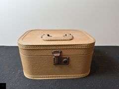 Vintage Travel Vanity Case